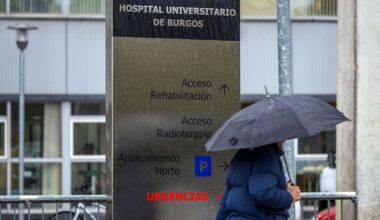 ¿Cómo se controla la administración de fármacos en hospitales?
