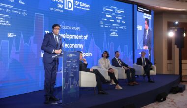 El Gobierno presentará una candidatura conjunta entre Madrid y Cataluña para una gigafactoría europea de IA - RTVE.es