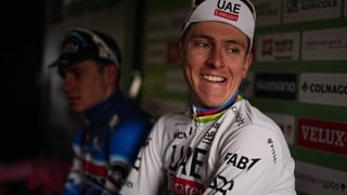 Tadej Pogacar explica cómo deja atrás a sus rivales: "Tengo la suerte de sentir el momento para irme solo"