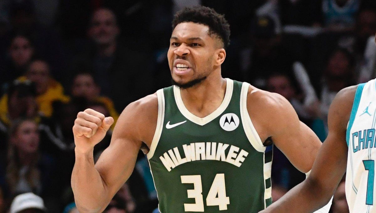 Los Warriors se rinden y Giannis Antetokounmpo remata la faena
