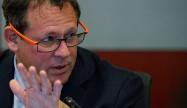 Jefe Tesoro EEUU dice que Rieder aún no ha sido entrevistado para puesto presidente Fed; decisión se tomaría este mes