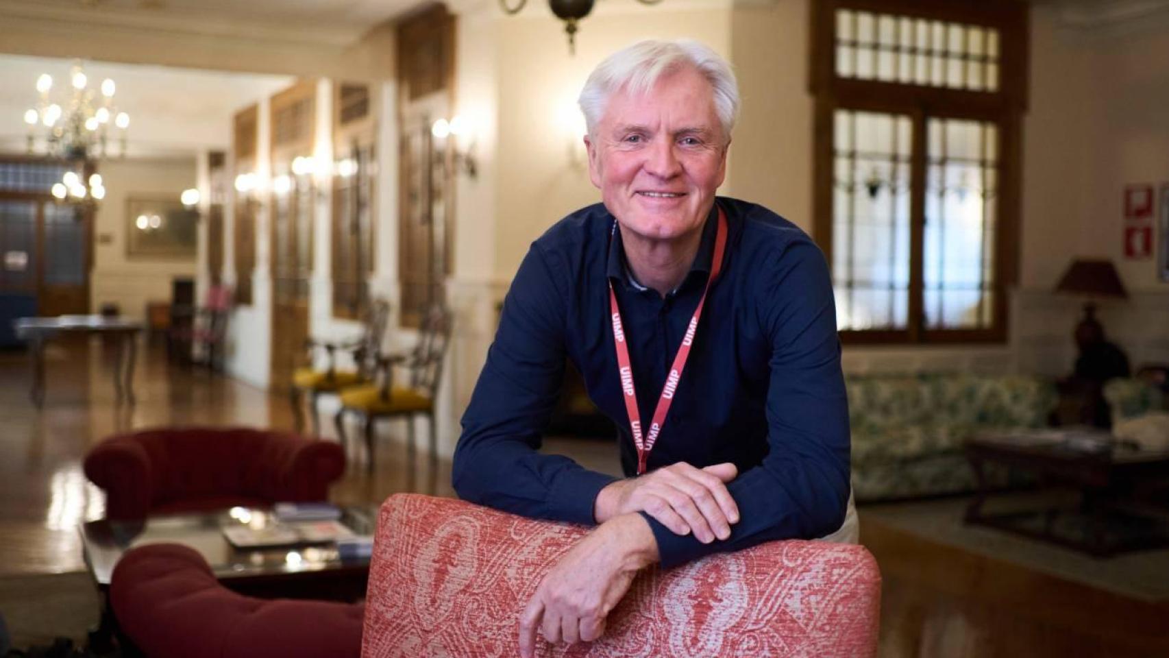 "Si alguien quisiera hacer daño, hoy es más fácil fabricar una bomba que una célula sintética"