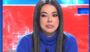 "Para simples tus fotos enseñando los cocos"