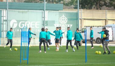 Una preocupación recurrente en el Betis y una lista de convocados para Oviedo sin novedades, en lo bueno ni en lo malo