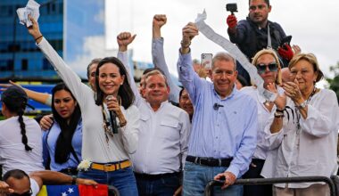 La UE apuesta por la transición democrática en Venezuela mientras Trump va a por las reservas de petróleo