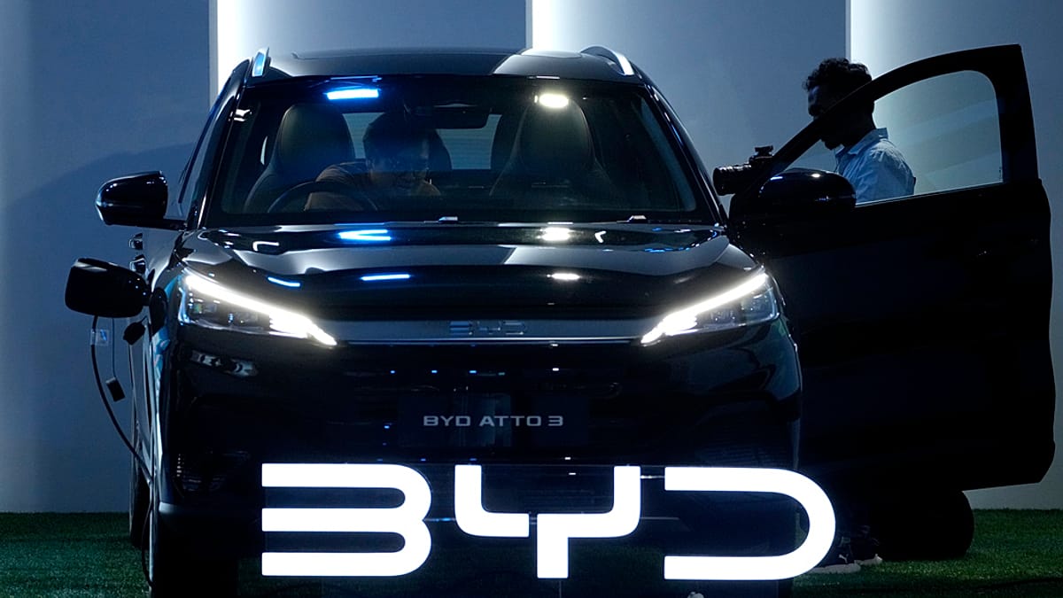 BYD adelanta a Tesla y China reconfigura la carrera mundial de los vehículos eléctricos