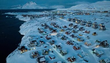 "Si EE.UU. ataca a un aliado de la OTAN para anexionarse Groenlandia sería el fin", asegura Mette Frederiksen