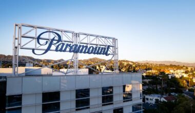 Paramount dice que los canales de cable de Warner Bros. no valen nada