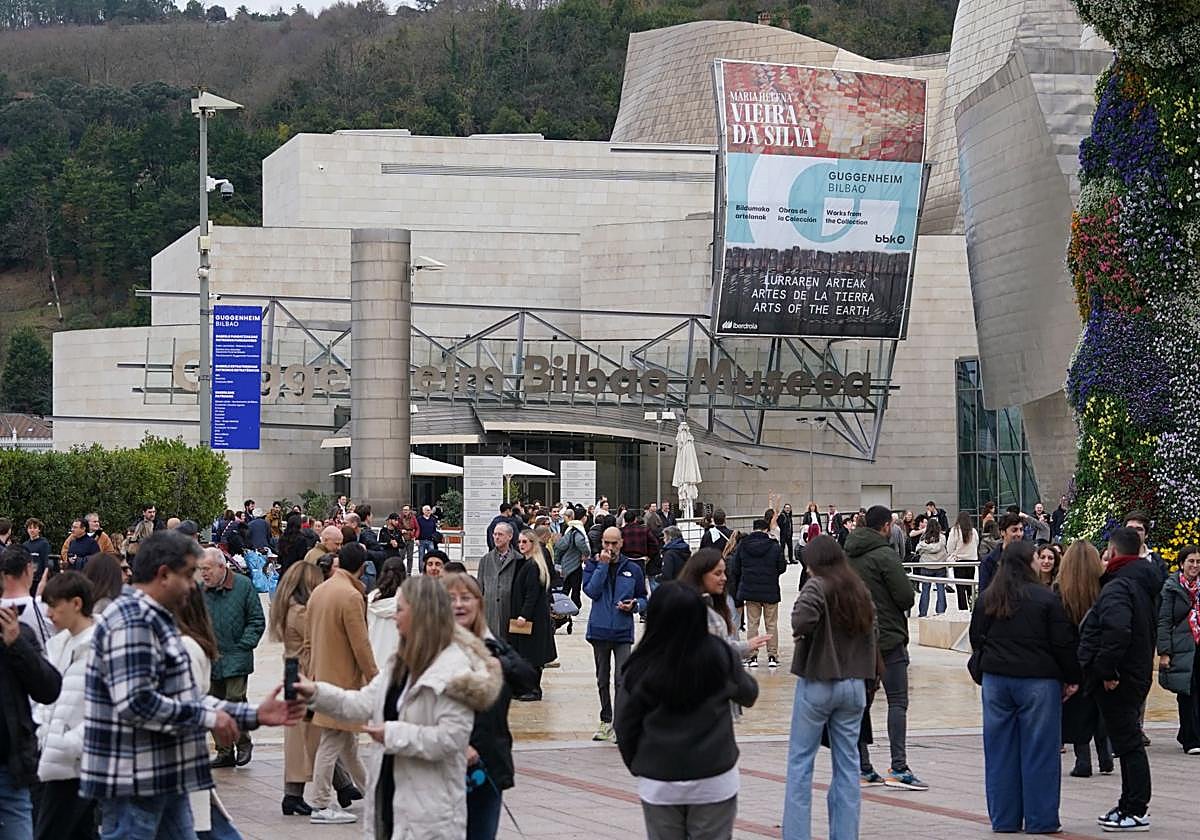 El Guggenheim registra 1,3 millones de visitantes impulsado por el tirón extranjero en 2025
