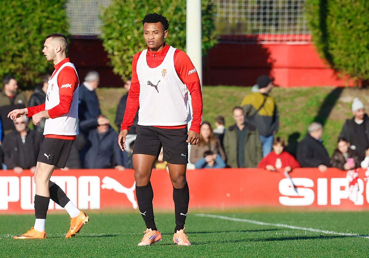 Cortés y Caicedo activan la 'operación salida' en el Sporting de Gijón