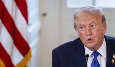 Trump va ahora a por Cuba y dice que «no habrá más petróleo ni dinero» venezolano para la isla