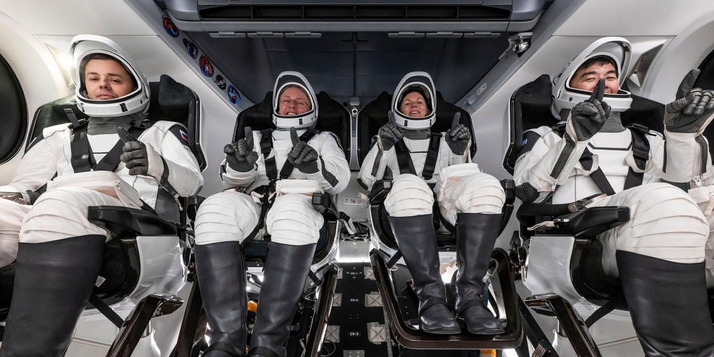 La NASA traerá de vuelta a la tripulación de la Estación Espacial por un problema médico el 14 de enero