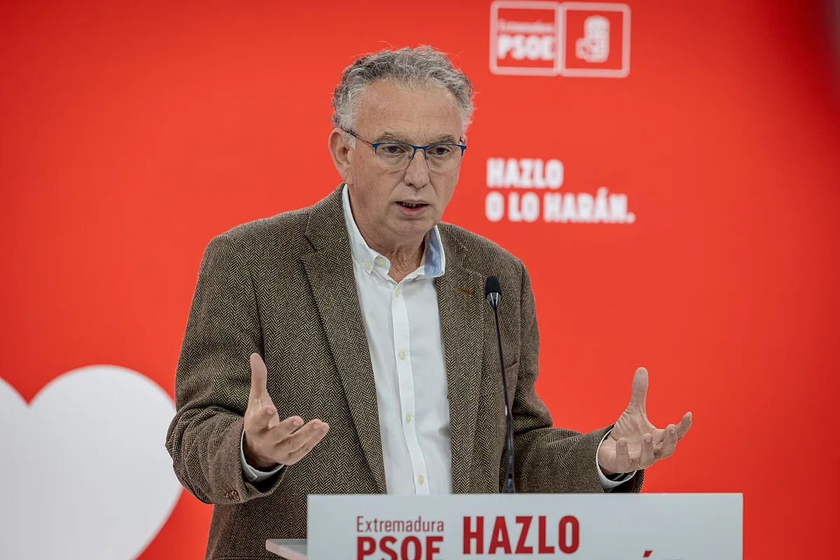La Gestora del PSOE de Extremadura niega el acoso laboral de Quintana y éste amenaza ahora con denunciar a quienes "difundan el bulo" - El Mundo