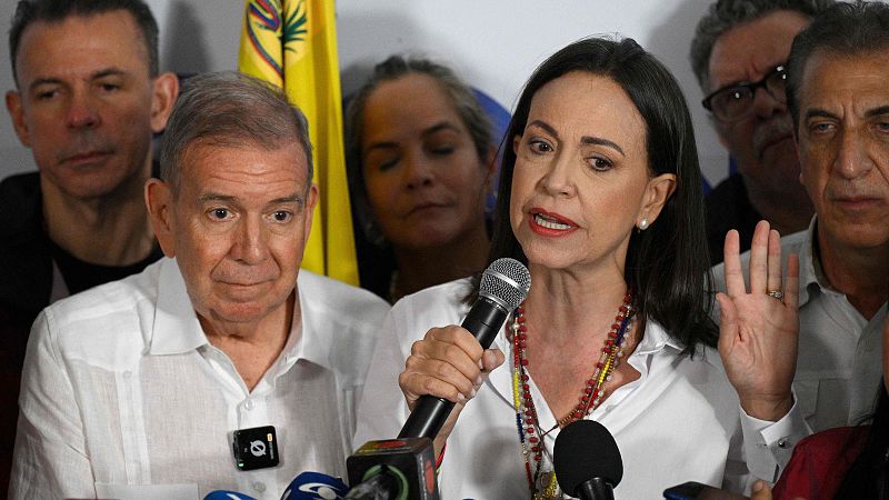María Corina Machado exige que Edmundo González asuma la presidencia