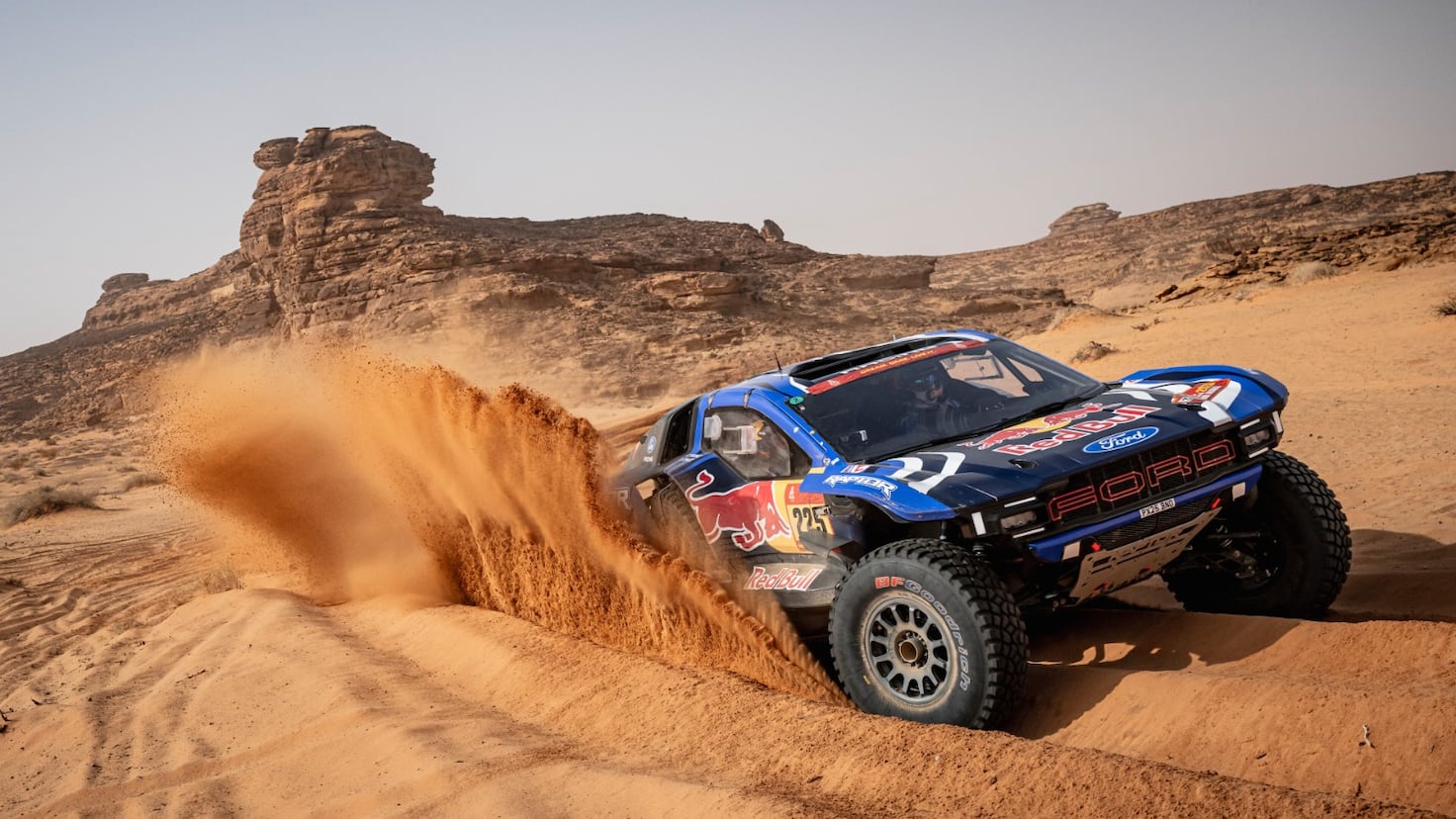 Sainz juega y anima la fiesta