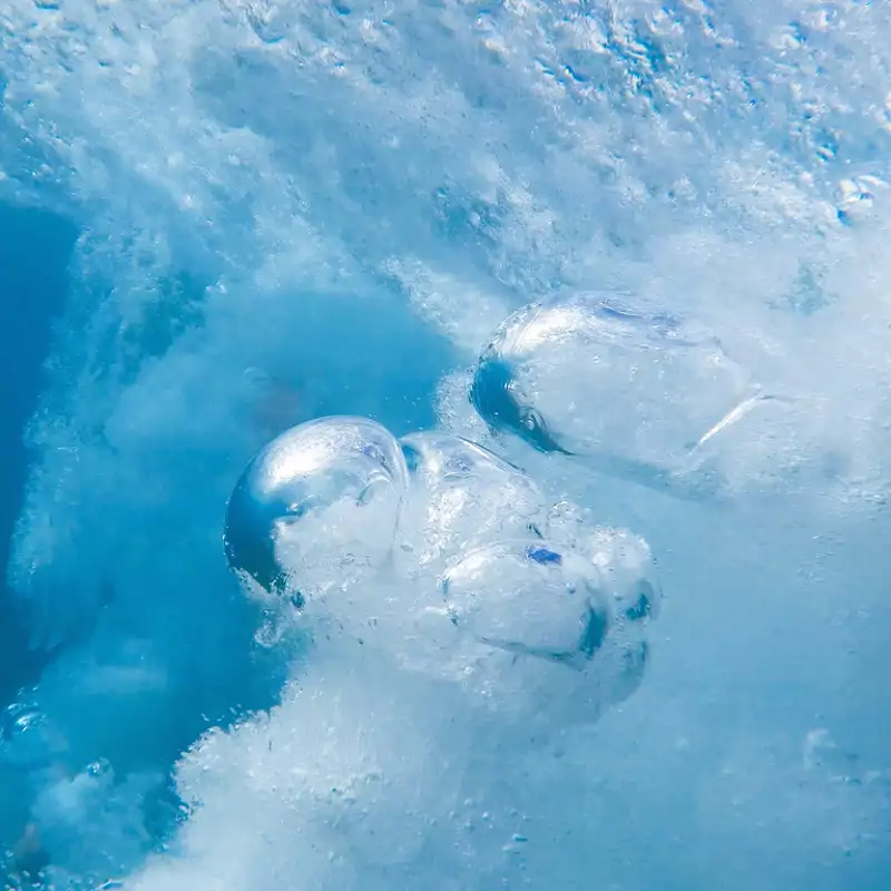 Esta "burbuja salada", atrapada durante siglos en las profundidades abisales, emergió a la superficie en el momento justo en que el planeta comenzaba a calentarse rápidamente. 
