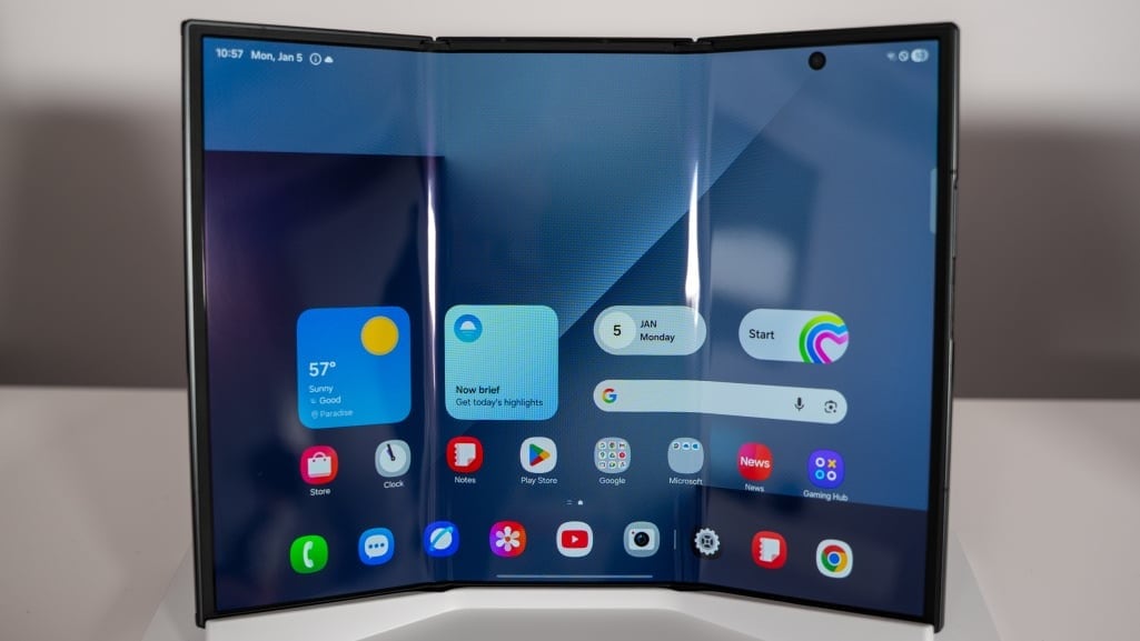 Samsung Galaxy TriFold