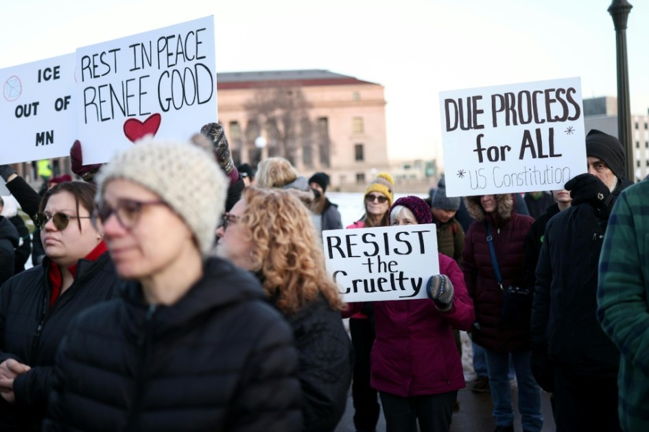 Fin de semana de protestas en EEUU por muerte de mujer a manos del ICE