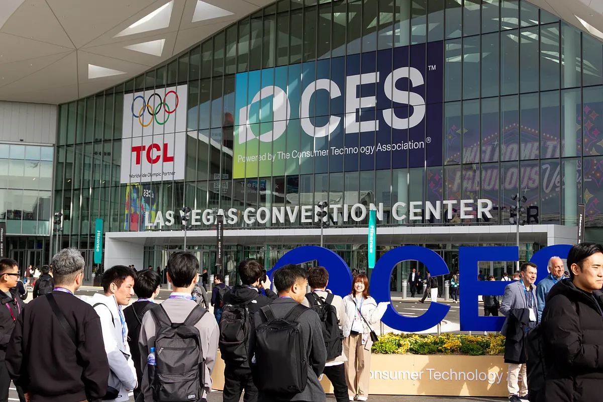 'Smartphones' y PC subirán de precio por el auge de la IA - Expansión