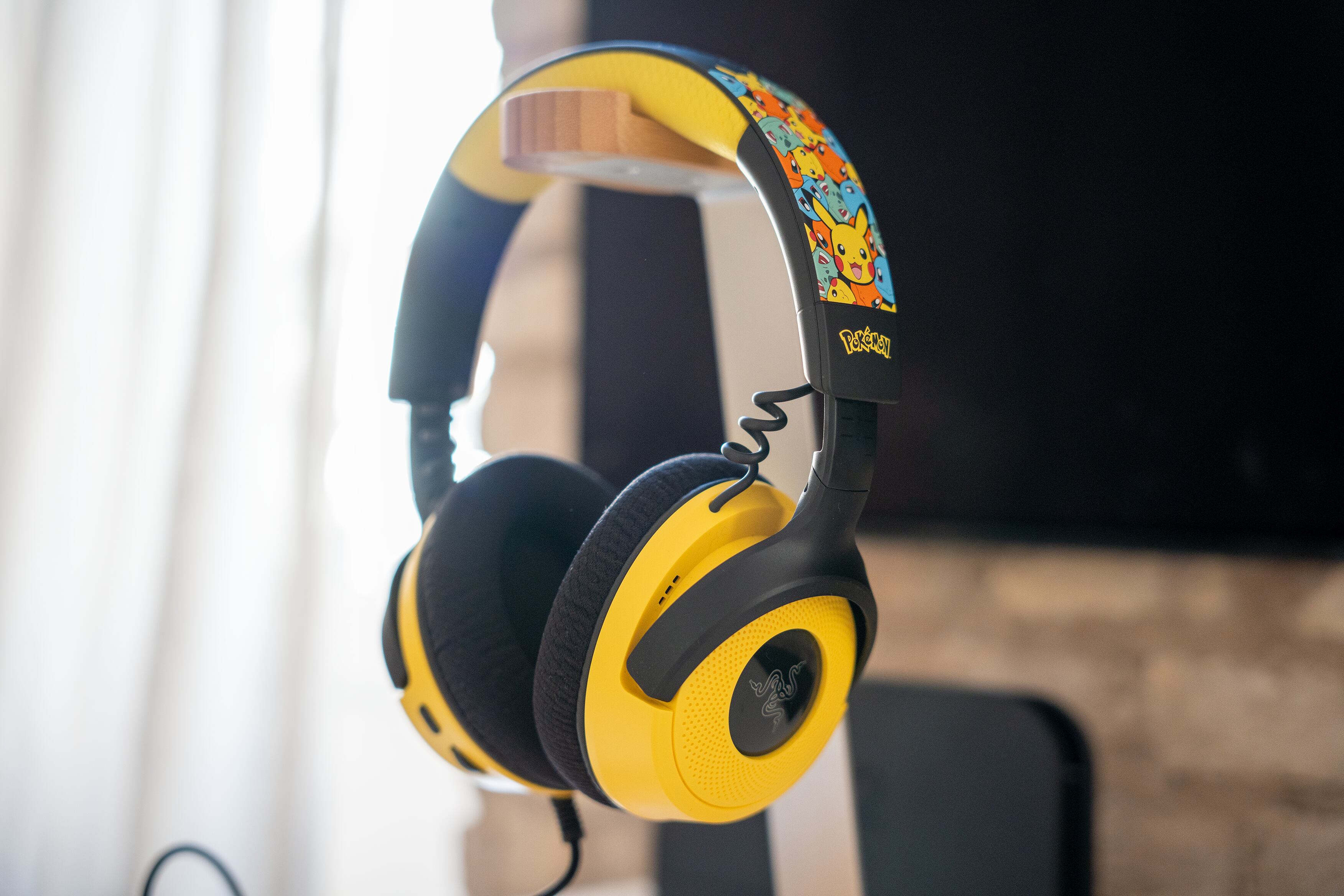 Razer Kraken V4 X Pokémon Edition