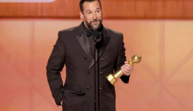 Noah Wyle perdió en los Globos de Oro tres veces seguidas por 'Urgencias'. 30 años después, se ha cobrado su venganza