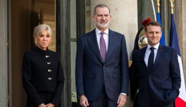 Felipe VI cumple con su agenda en París mientras crece la preocupación por la salud de su tía Irene de Grecia