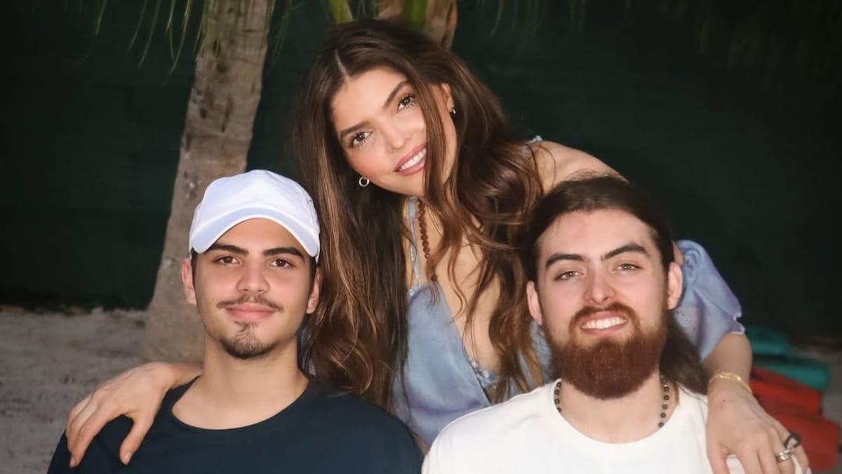 Ana Bárbara festeja su cumpleaños más especial con su novio y sus hijos, en la playa