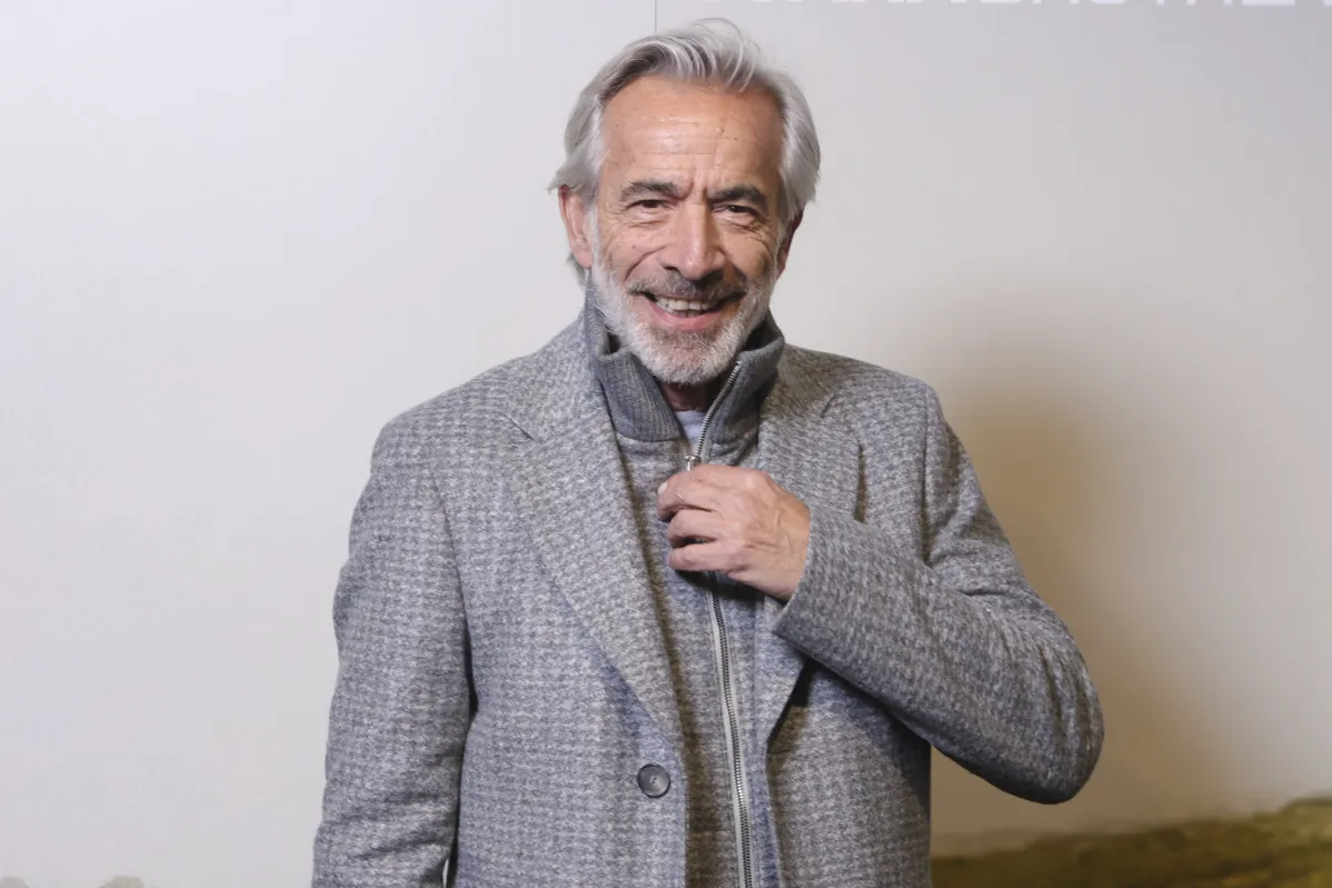 Imanol Arias se casa por cuarta vez a los 69 años: "Vamos a cuidarnos y a estar juntos lo que nos queda" - El Mundo