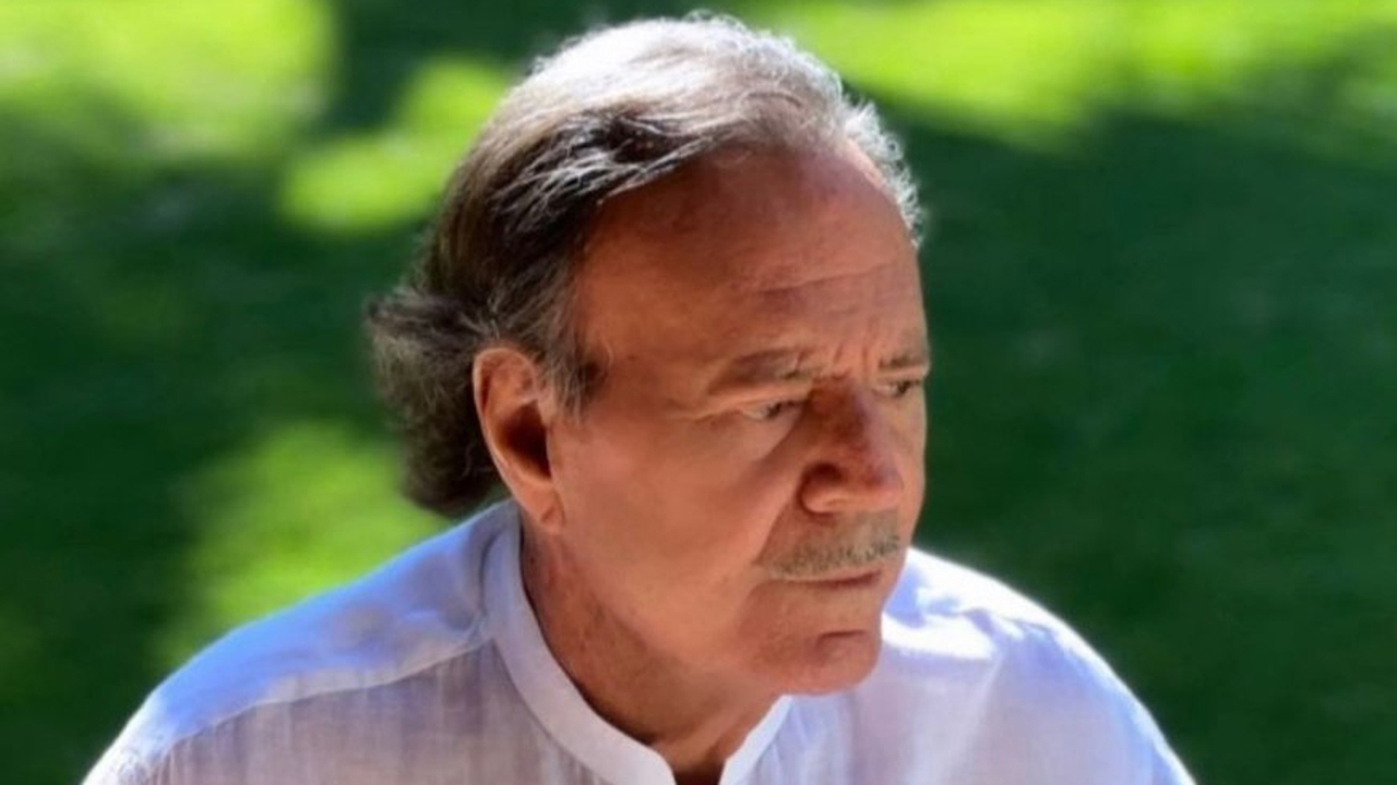 Las mansiones de Julio Iglesias, en jaque por el escándalo de agresión sexual
