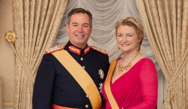 Stéphanie de Luxemburgo debuta en la primera gran gala del año con joyas de perlas y citrinos