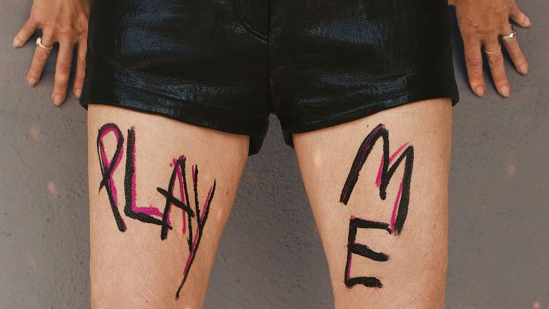 La jefa, Kim Gordon, en portada - El resto es ruido