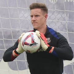 Ter Stegen riza el rizo y vuelve a Arabia 