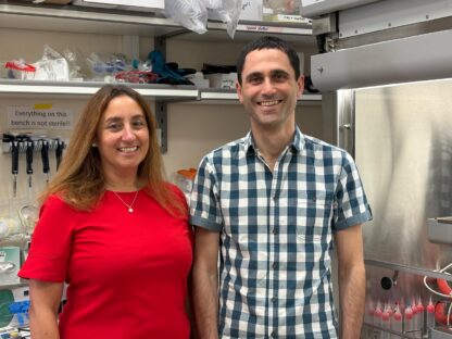 2. Left to right Prof. Satchi-Fainaro & Prof. Uri Ben-David.