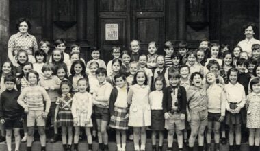 El documental que recoge los 63 años de historia de la Ikastola local, disponible en Internet