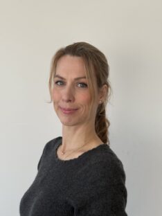 3. Dr. Kathrin Laue