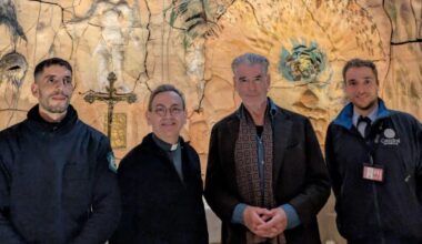 Pierce Brosnan y Helen Mirren visitan la Seu y la Fundació Miró Mallorca
