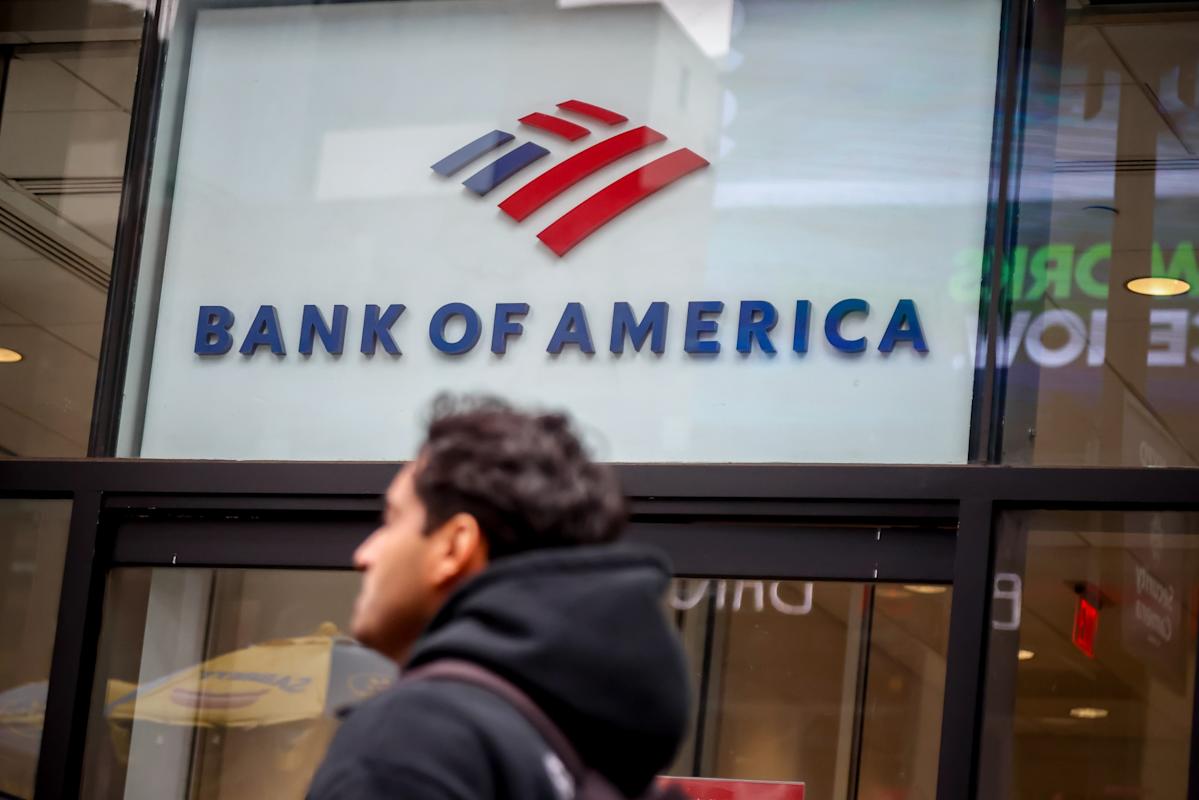Bank of America supera previsiones con fuerte alza en renta variable