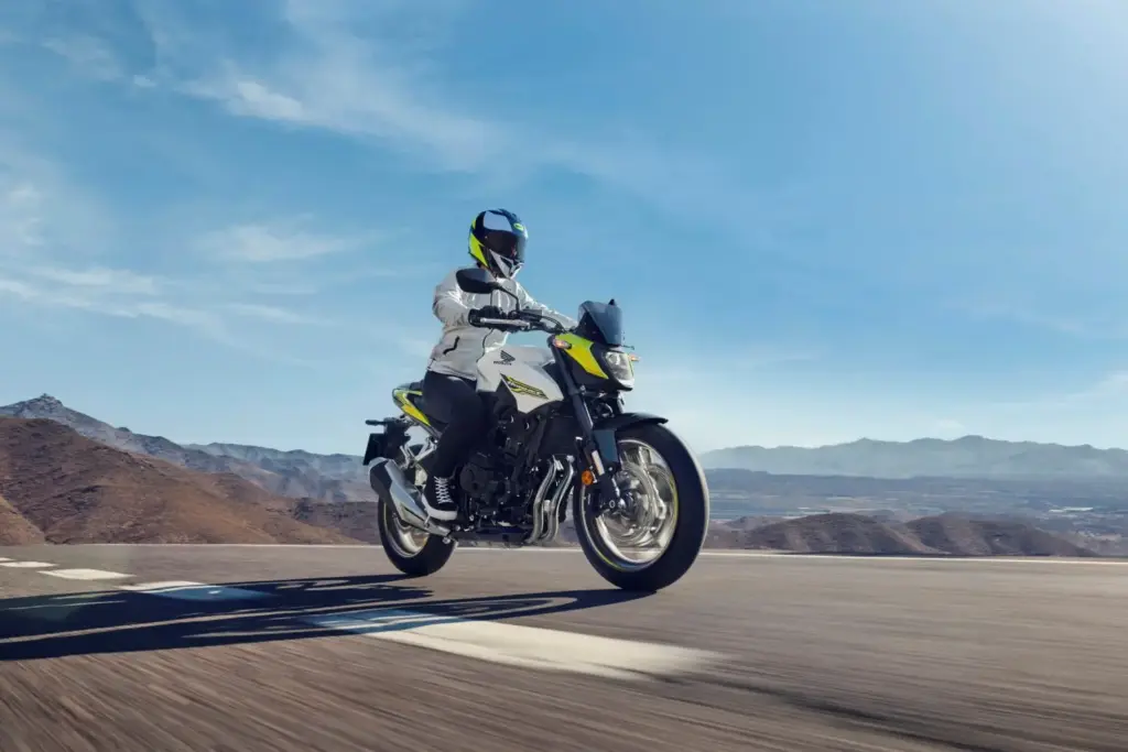 556110 26YM Honda CB500 Hornet Motor16