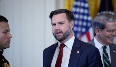 El vicepresidente de EEUU, JD Vance, asegura que el agente que mató a la mujer de Minneapolis goza de "inmunidad absoluta" | Internacional