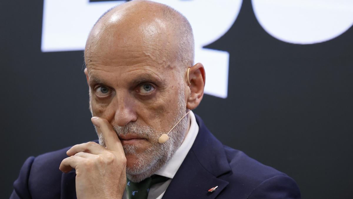 Tebas se pronuncia sobre el lío entre Vinicius y Simeone