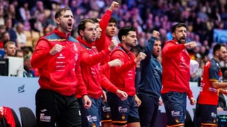 Los Hispanos abren el Europeo por todo lo alto