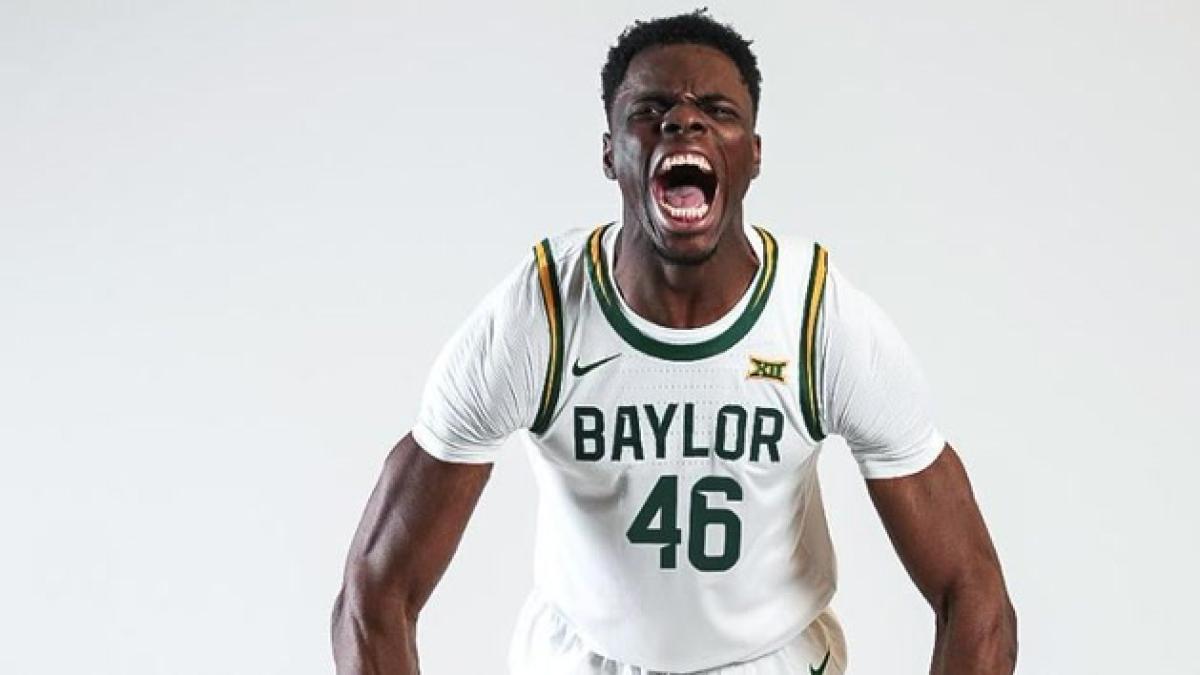 El canterano del Barça Nnaji debuta entre abucheos y sin nombre en la camiseta: "No hizo nada"