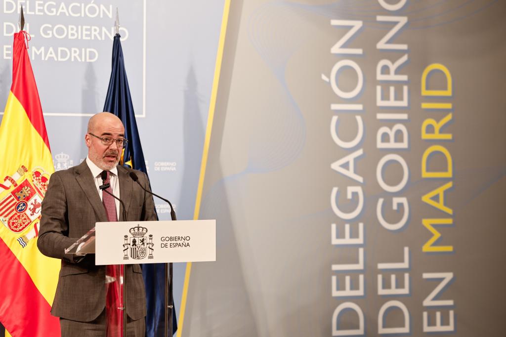 El delegado del Gobierno en Madrid, Francisco Martín, anunciando las medidas a tomar.