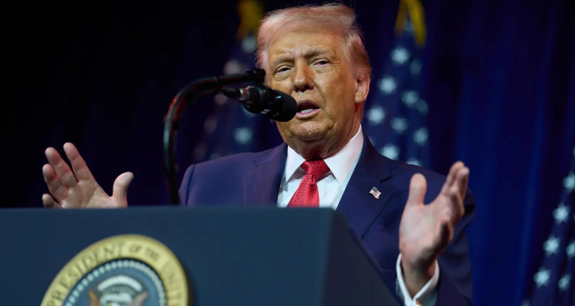 Trump dice que desea reunirse con Machado la próxima semana y aceptar el Nobel de la Paz que ella le ha ofrecido: "Sería un honor"