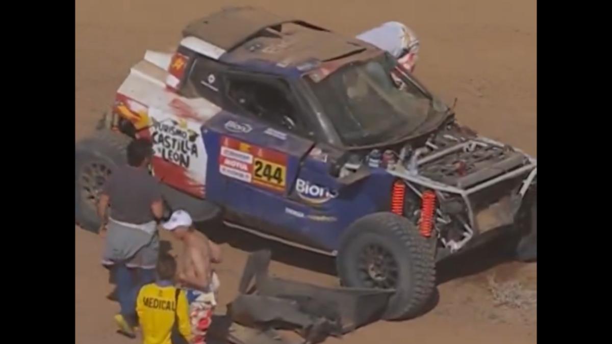 nos mete detrás de mierdas de coches y..."