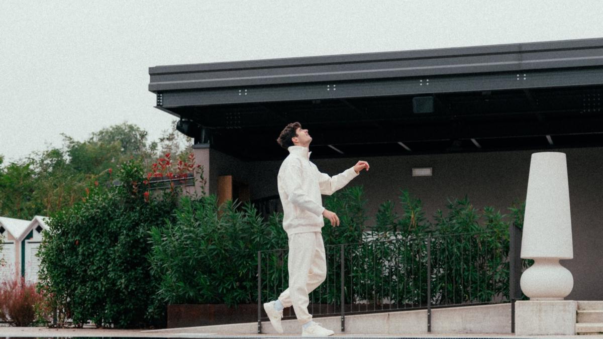 Arturo Coello ficha por On, la marca de Roger Federer