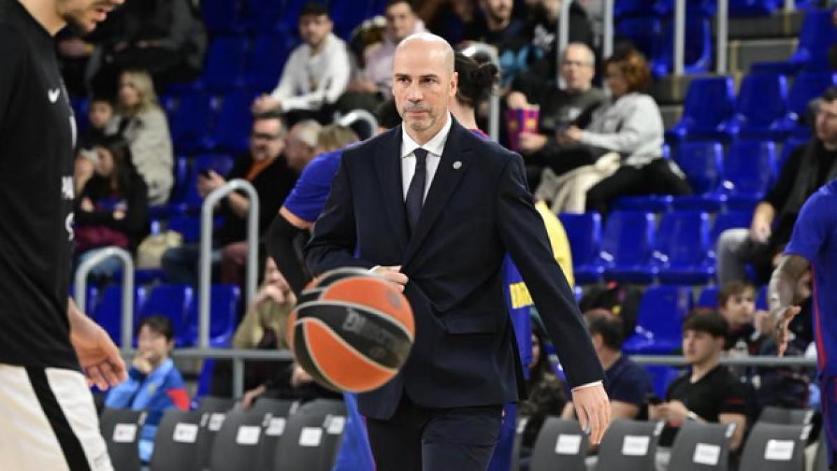 Joan Peñarroya recibido con aplausos en el Palau - Mundo Deportivo