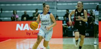 Elise Ramette dirigiendo un ataque del Joventut