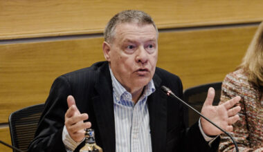 El exministro del PSOE Jordi Sevilla lanza mañana su manifiesto contra Sánchez, firmado por 40 dirigentes socialistas