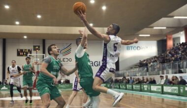 Pablo Marín penetra ante la defensa del CB Toledo.